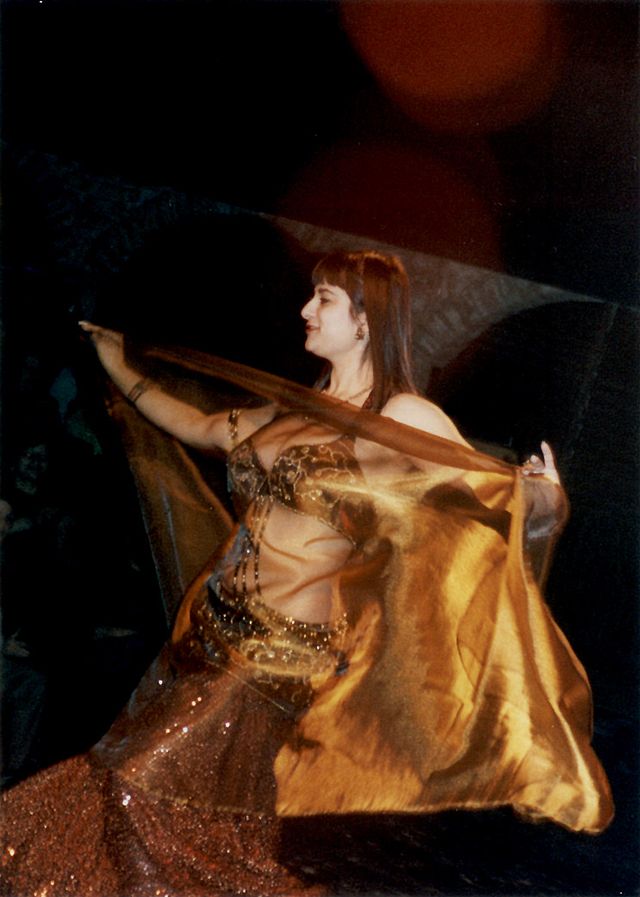 רקדנית בטן לאירוע